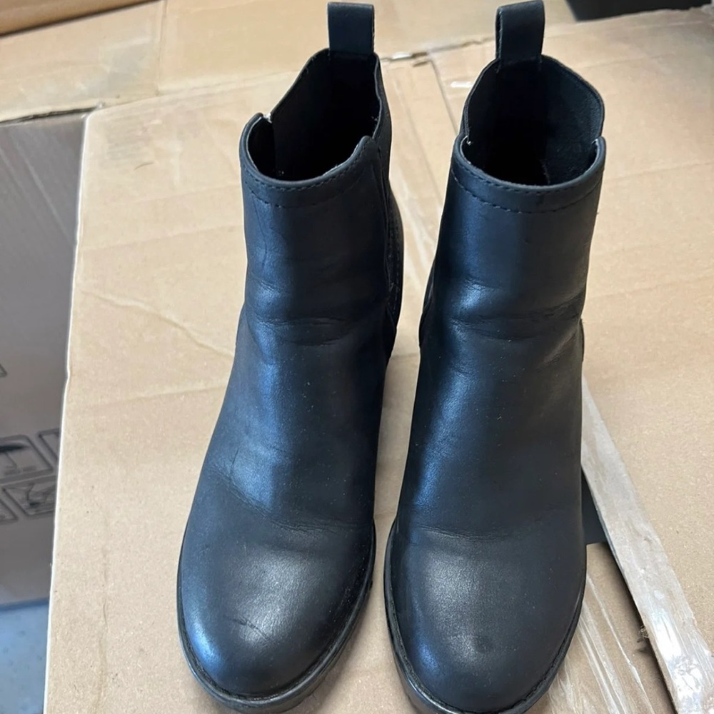 Leather boots